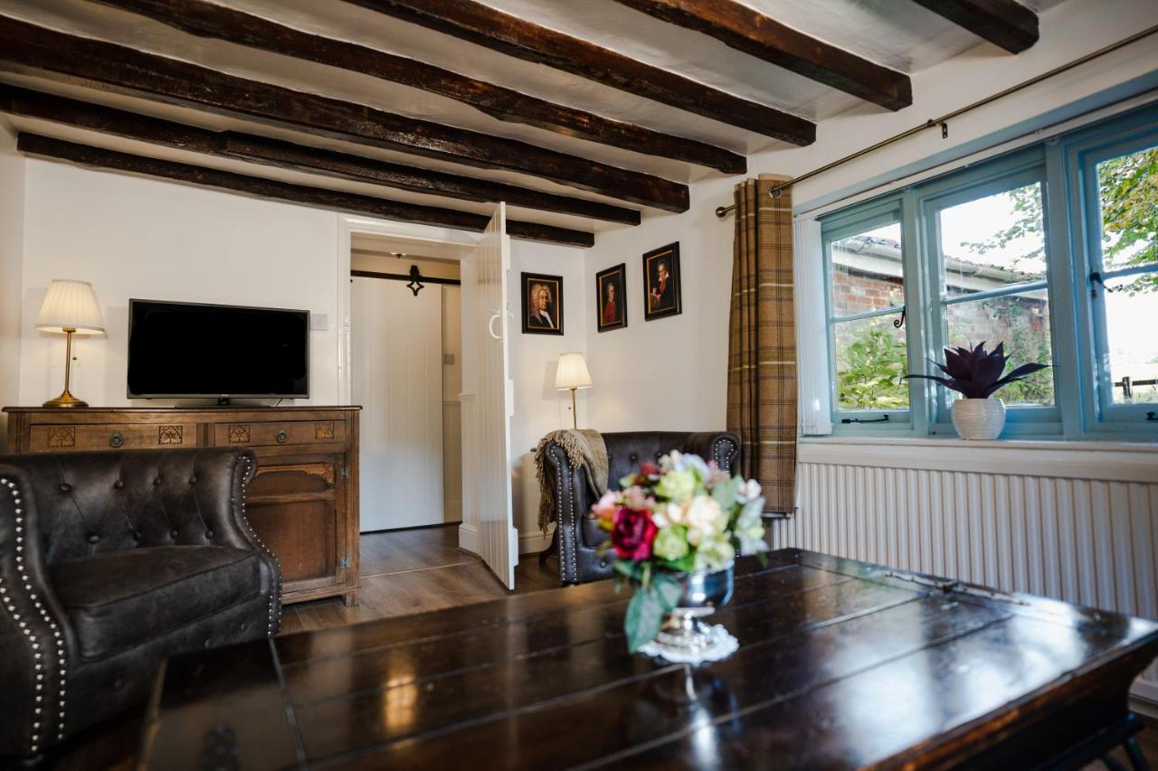 Hovell Hall Country Bed And Breakfast Norwich Esterno foto