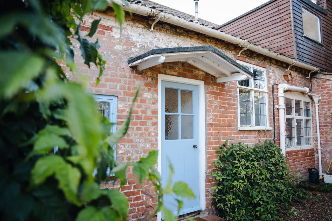 Hovell Hall Country Bed And Breakfast Norwich Esterno foto